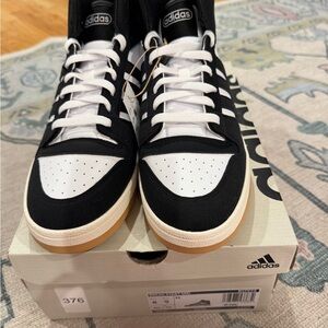 Break Start Mid Adidas Black and White Classic Sneakers women’s 9, men’s 8